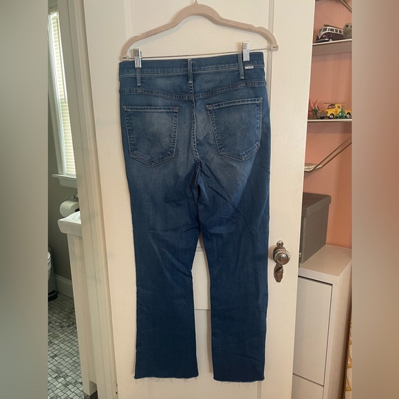 MOTHER Hustler Ankle Fray Jeans in Classic Blue - Picture 2 of 12